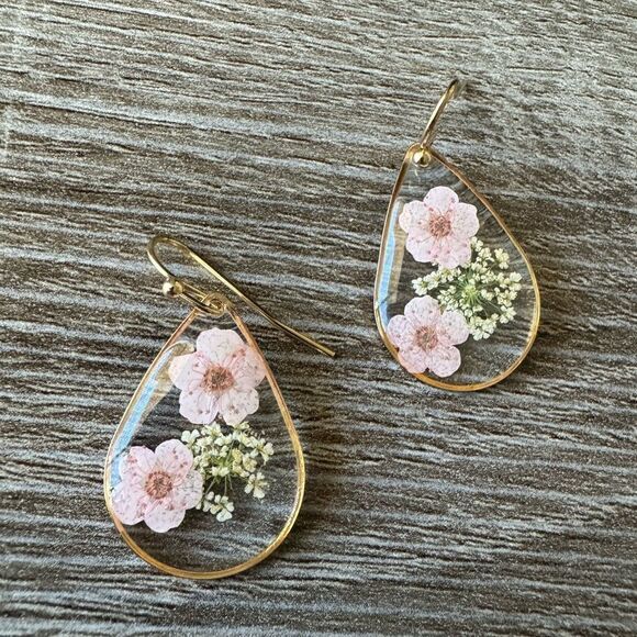 Dried flower earrings A941 - Picture 2 of 4